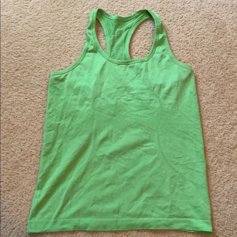 Lululemon tank